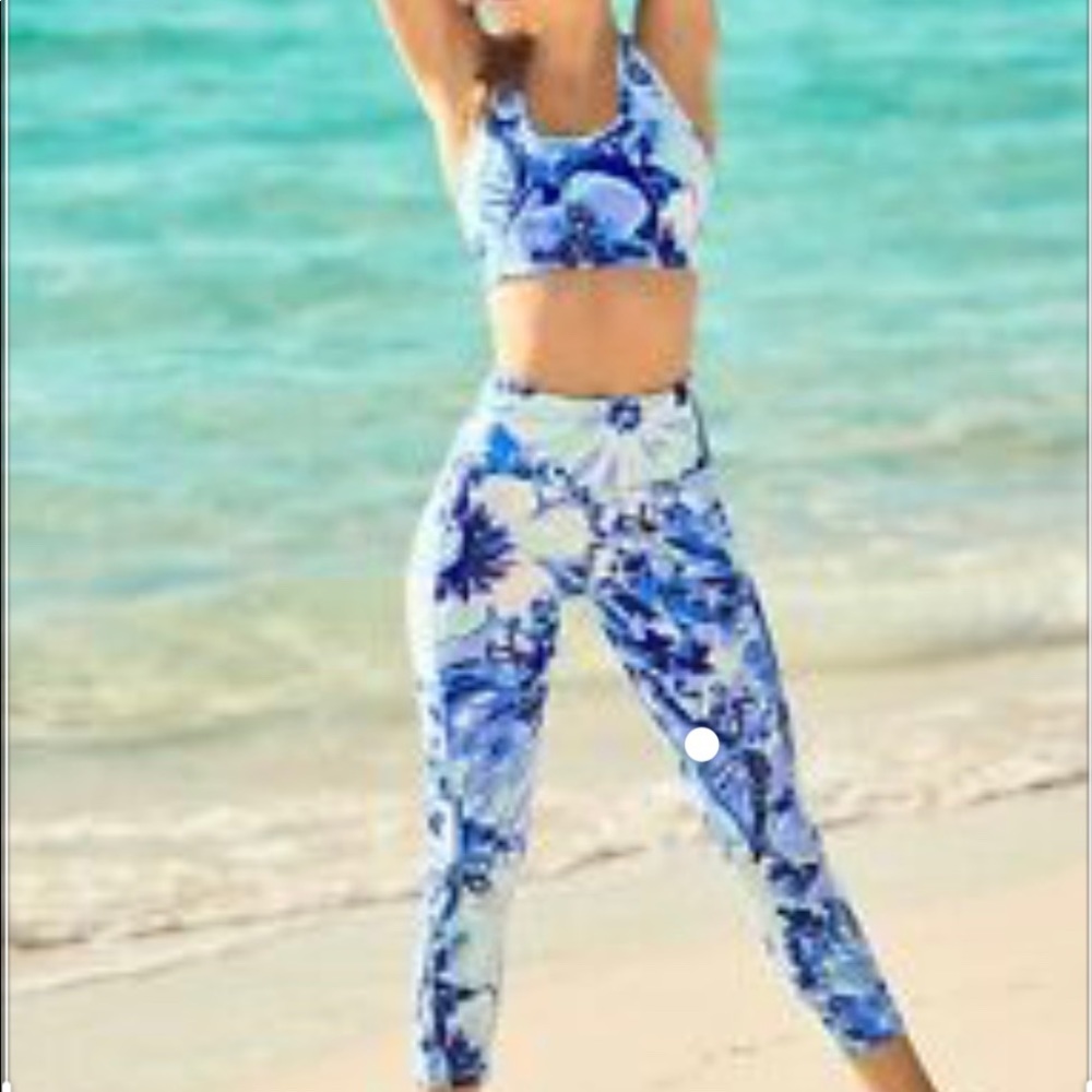 Lilly Pulitzer coastal blue Luxletic set